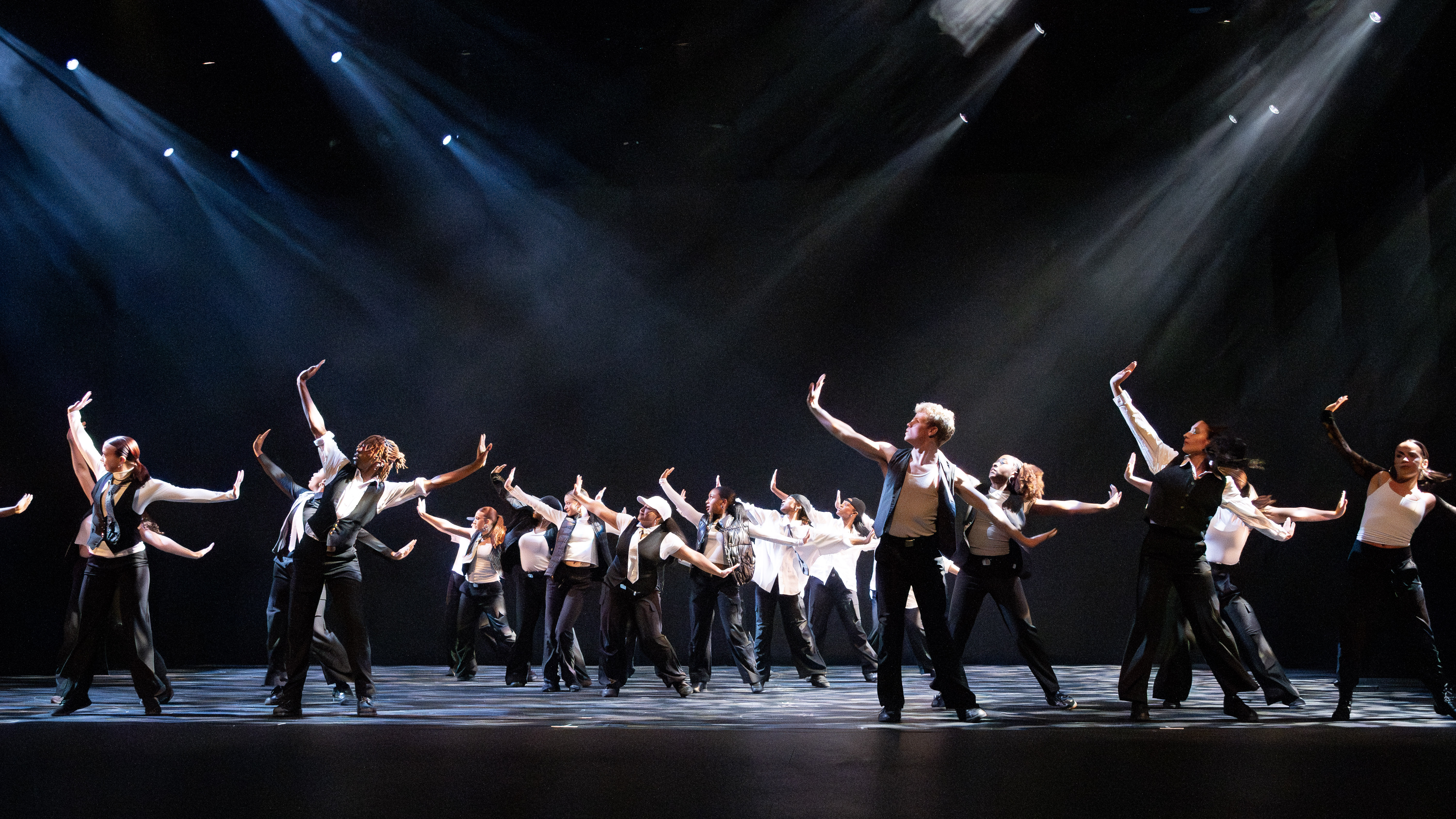 Students perform in Fall Repertory Dance Concert